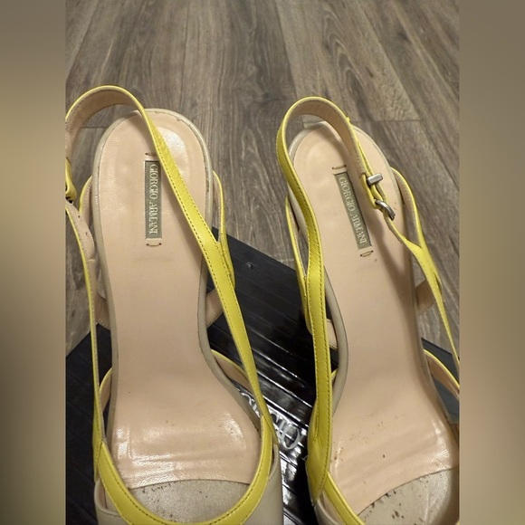 GIORGIO ARMANI $695 Beige Yellow LEATHER PLATFORM PUMPS EU 38 US 8 MADE IN ITALY - Picture 2 of 9